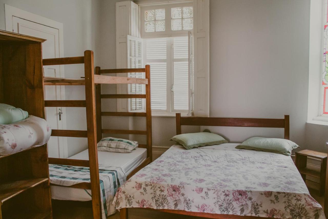 Vila Santa Eulalia Hostel 佩洛塔斯 外观 照片